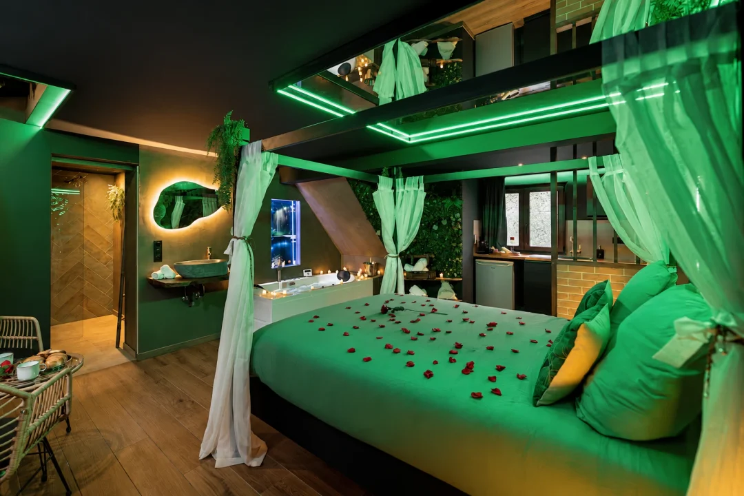 La Forêt Enchantée - Love Room à thème à Schirrhein