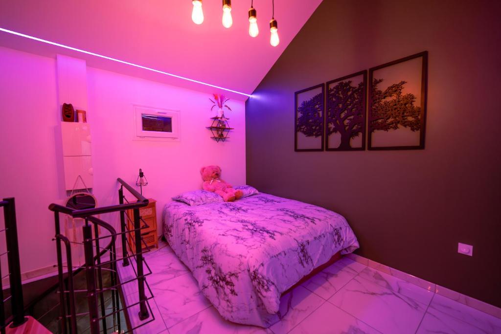 Suite L'Elixir d'Amour • Bain à remous & Sauna à Étampes-sur-Marne