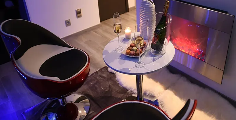 Glam'Appart Spa à Dijon — Balnéo 51 jets et sauna infrarouge dans 40 m² à Dijon
