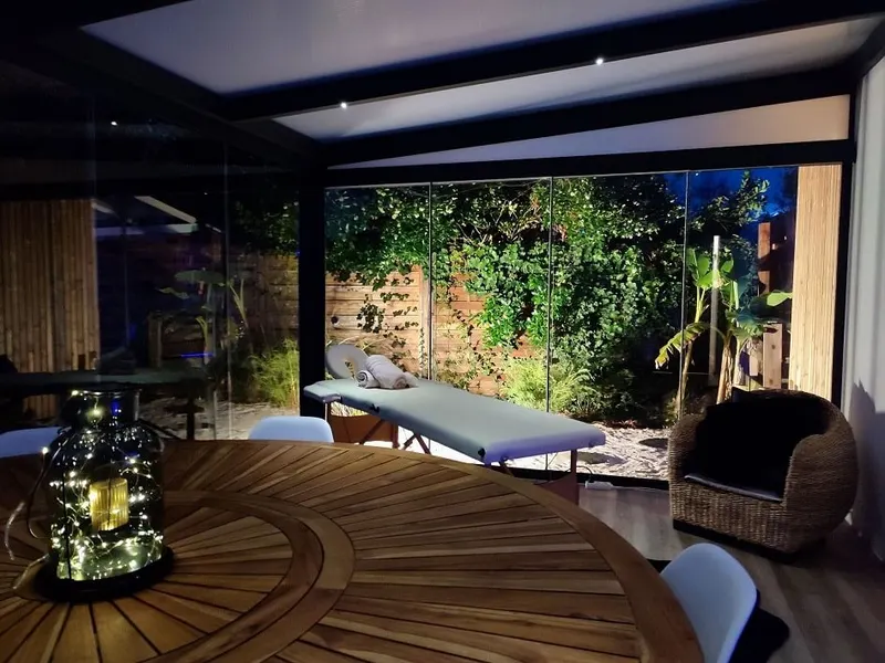 Villa Komorebi à Biscarrosse — 94 m² avec jacuzzi à 37 °C, lit rond et écran géant à Biscarrosse