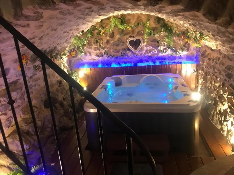 Chez Marinou - Suite de charme, aux caractères authentique ardéchois à Chirols