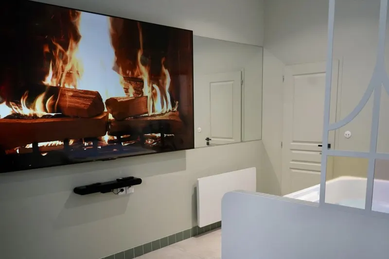 Le Cocon de la Maison d’Olivier — Spa privé et écran de 98 pouces à Mesnard-la-Barotière