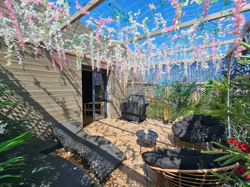 Aérogites Chambley — Suite VIP avec balnéo sur l’aérodrome à Dommartin-la-Chaussée
