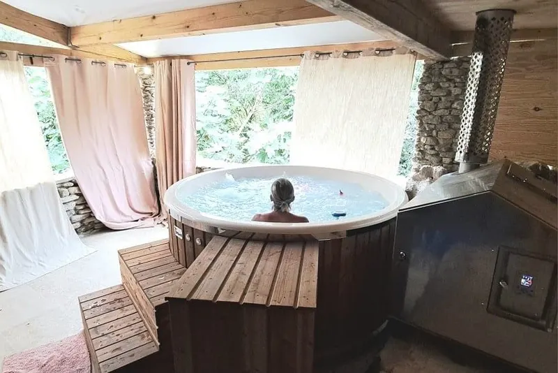 la chambre romantique du Beaumont à Le Beaucet