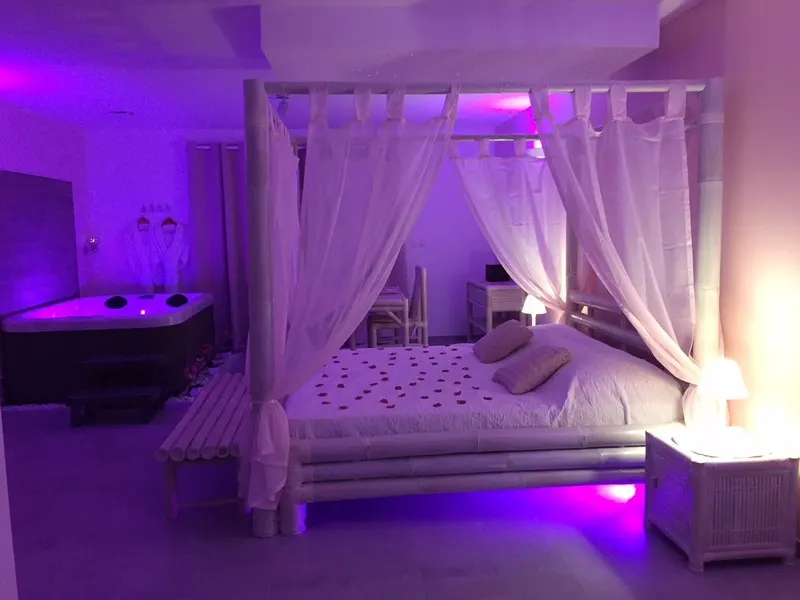 L'INSTANT ROMANTIQUE - La suite Végas à Comps