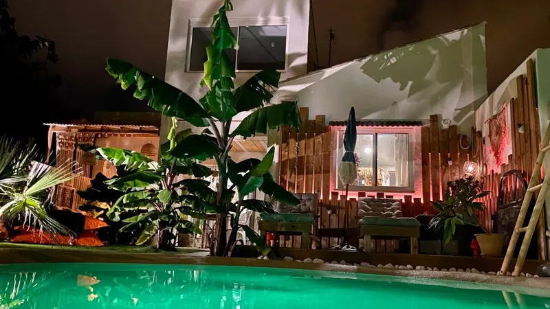 Tropical Lodge SPA Narbonne à Narbonne