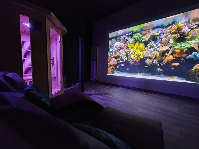 L’Entre Parenthèse à Saint-Drézéry — balnéo, sauna et home cinéma dans 80 m² à Saint-Drézéry