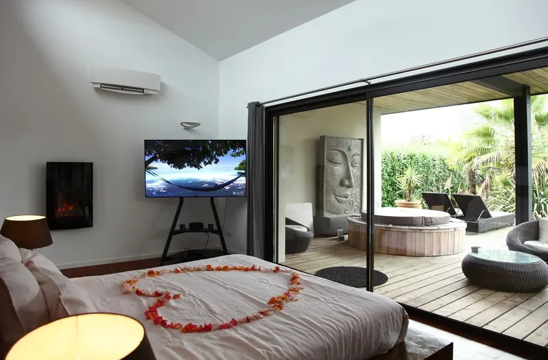 Villa Margaux — Cottage Tropical de 45 m² avec jacuzzi et hammam près de Bordeaux à Fargues-Saint-Hilaire