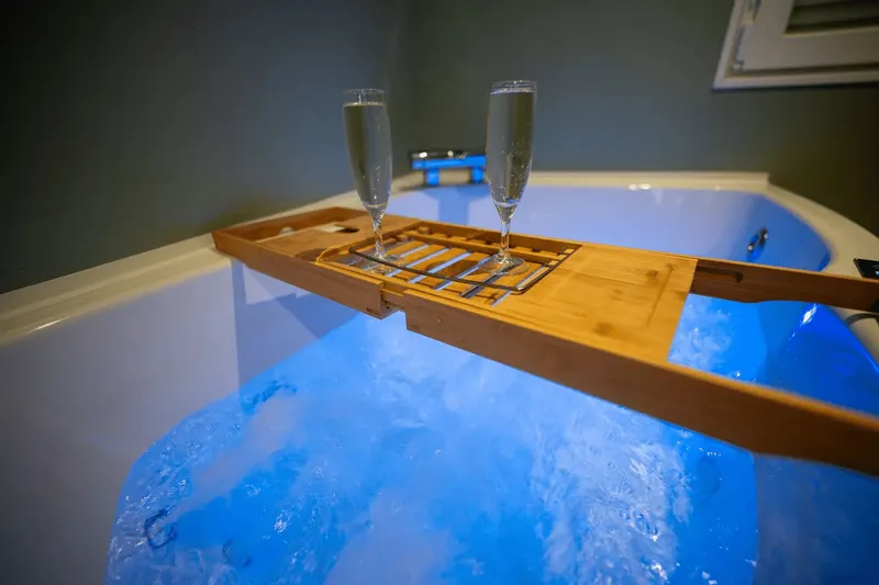 Suite romantique avec baignoire Balnéo en pleine montagne à Chamrousse