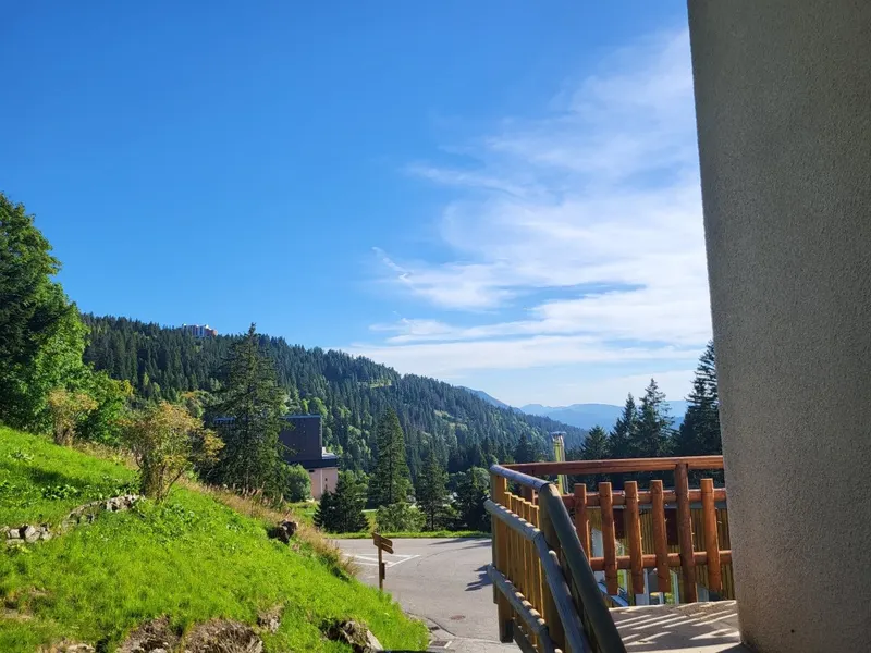 Suite romantique avec baignoire Balnéo en pleine montagne à Chamrousse