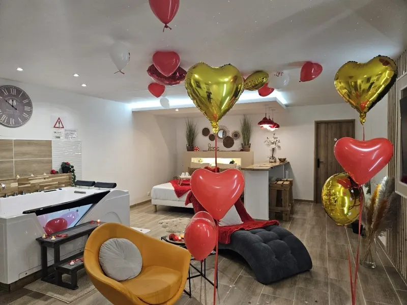 La Phine Détente — Cocoon à La Bassée, 60 m² avec balnéo 48 jets et douche double à La Bassée