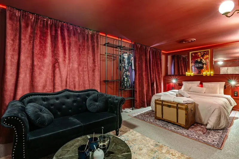 Love Room Alsace - La Courtisane à Niederbronn-les-Bains