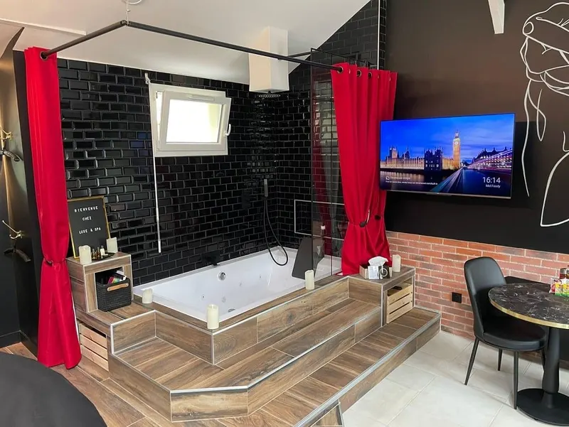 Luxe and Spa à Condé-Sainte-Libiaire