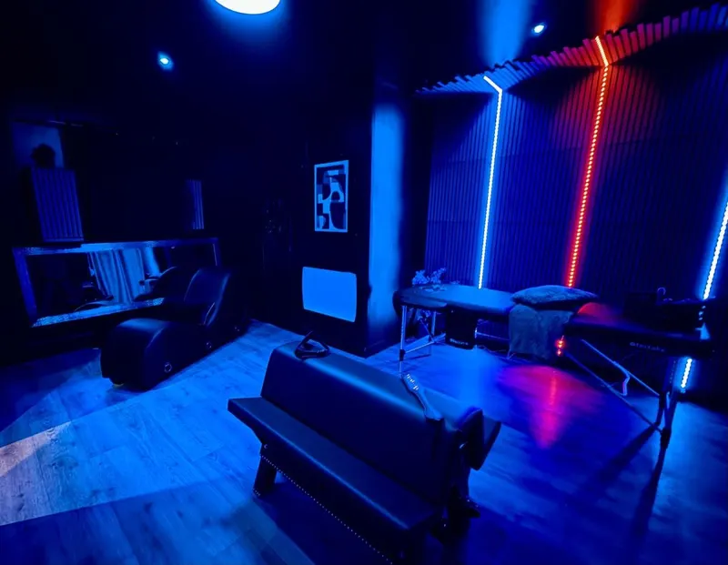 Dalikyda - La Tentation - Bain à remous & Cinéma Privée à Le Havre