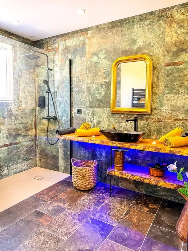 La Villa des Charmes à Vias — 110 m² avec jacuzzi, sauna et espace secret à Vias