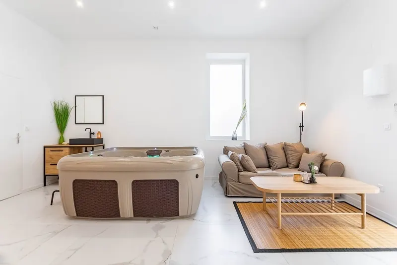 La Suite Valentine – Spa privatif Marseille à Marseille