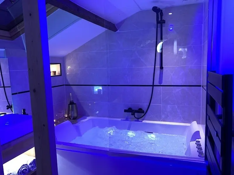 Bulles et belle étoile — Balnéo et spa en Normandie à Sainte-Croix-Grand-Tonne