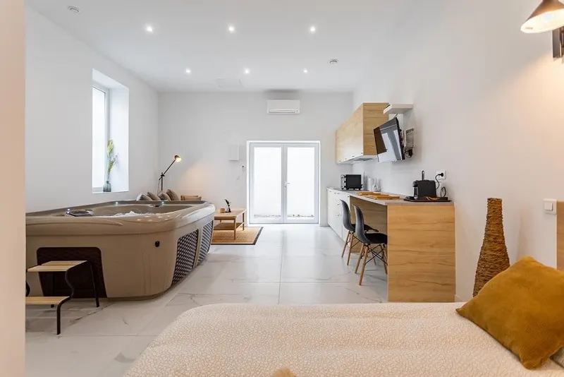 La Suite Valentine – Spa privatif Marseille à Marseille
