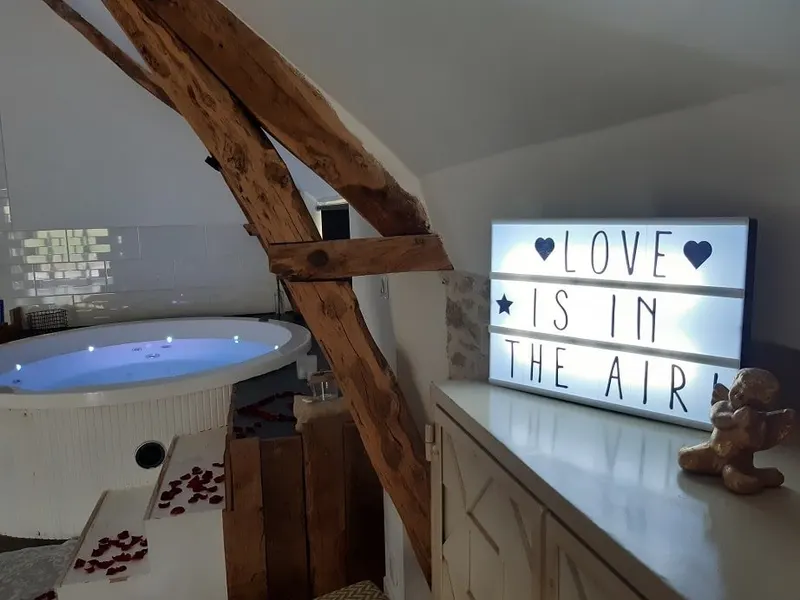 La Suite des Hauts de Bagadou à Martel — 70 m² et jacuzzi intérieur à 37 °C à Martel