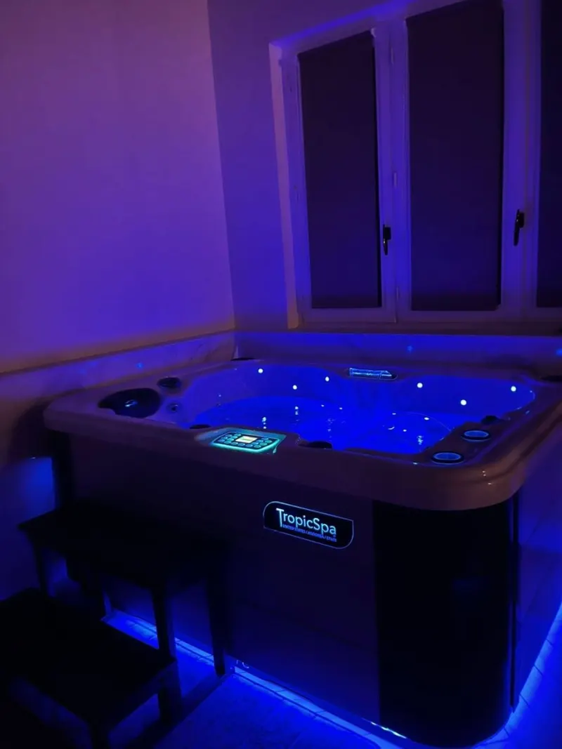 L'Écrin Dakoté à Sassenay — Loft de 45 m² avec jacuzzi privatif à Sassenay