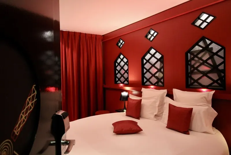 Secret de Paris Hotel & Spa**** Chambre Moulin Rouge à Paris