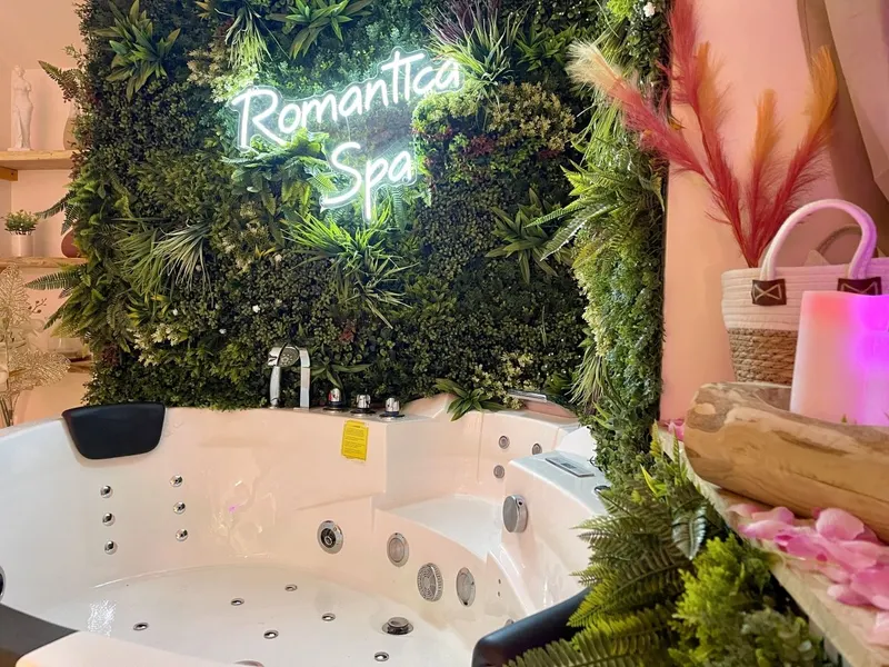 Romantica Spa à Saint-Dié-des-Vosges — Balnéo et décor romano-végétal à Saint-Dié-des-Vosges