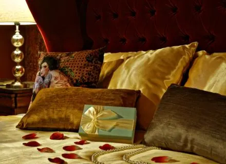 Les folies d’Hélène - Suite Le Boudoir charme avec bain à remous® à Mailly
