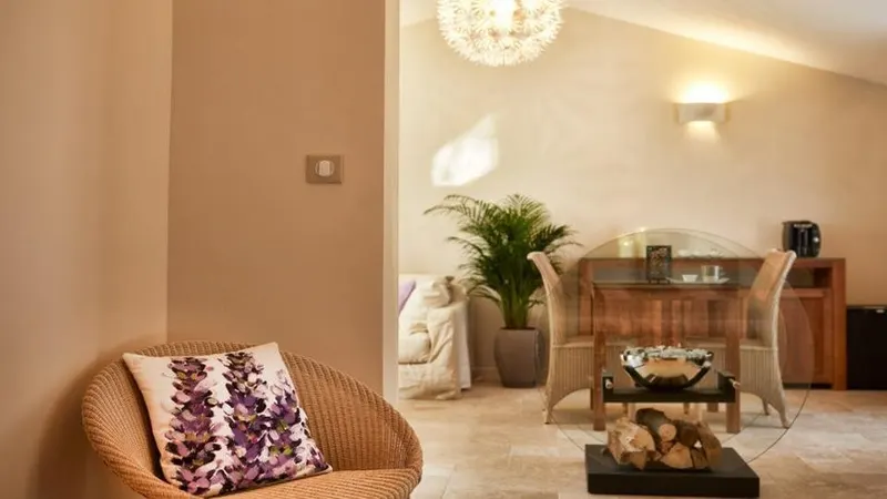Suites & Spa du Luberon – Suite L’Amoureuse à Puget