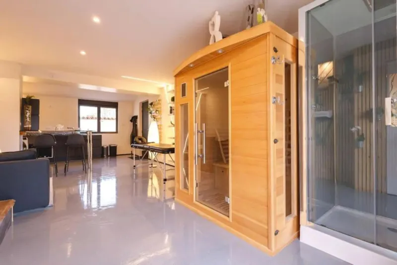 My Love Nest à Châtillon-sur-Chalaronne — Maison de 60 m² avec jacuzzi et sauna à Châtillon-sur-Chalaronne