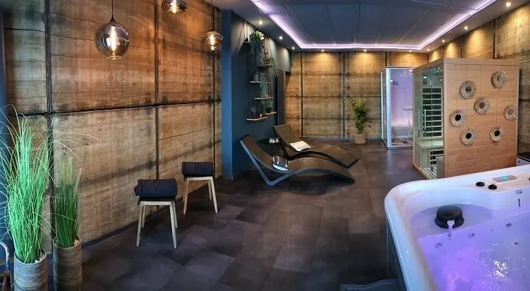 La Folie 20 Spa — Suite et wellness privatif à Hon-Hergies