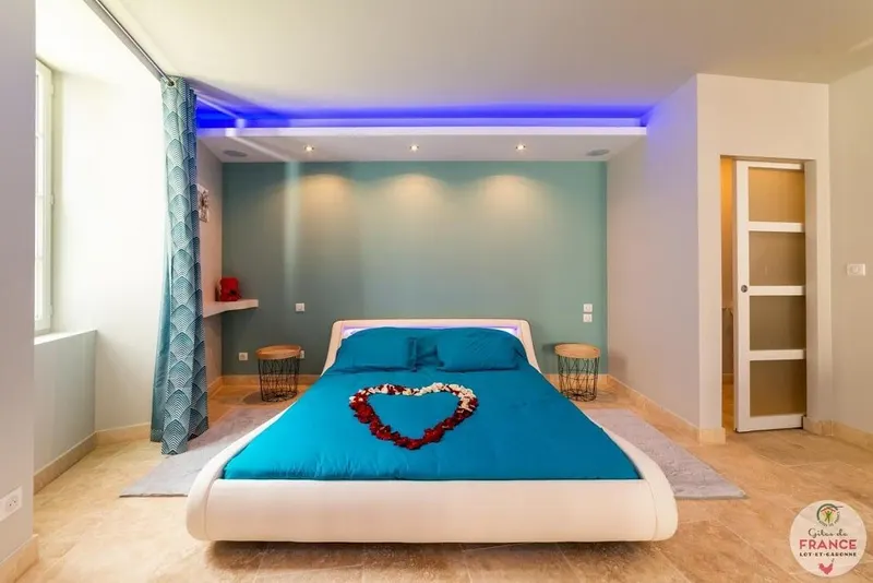 Le Loft en Bulles à Saint-Maurin — Studio de 60 m² avec spa six places à Saint-Maurin