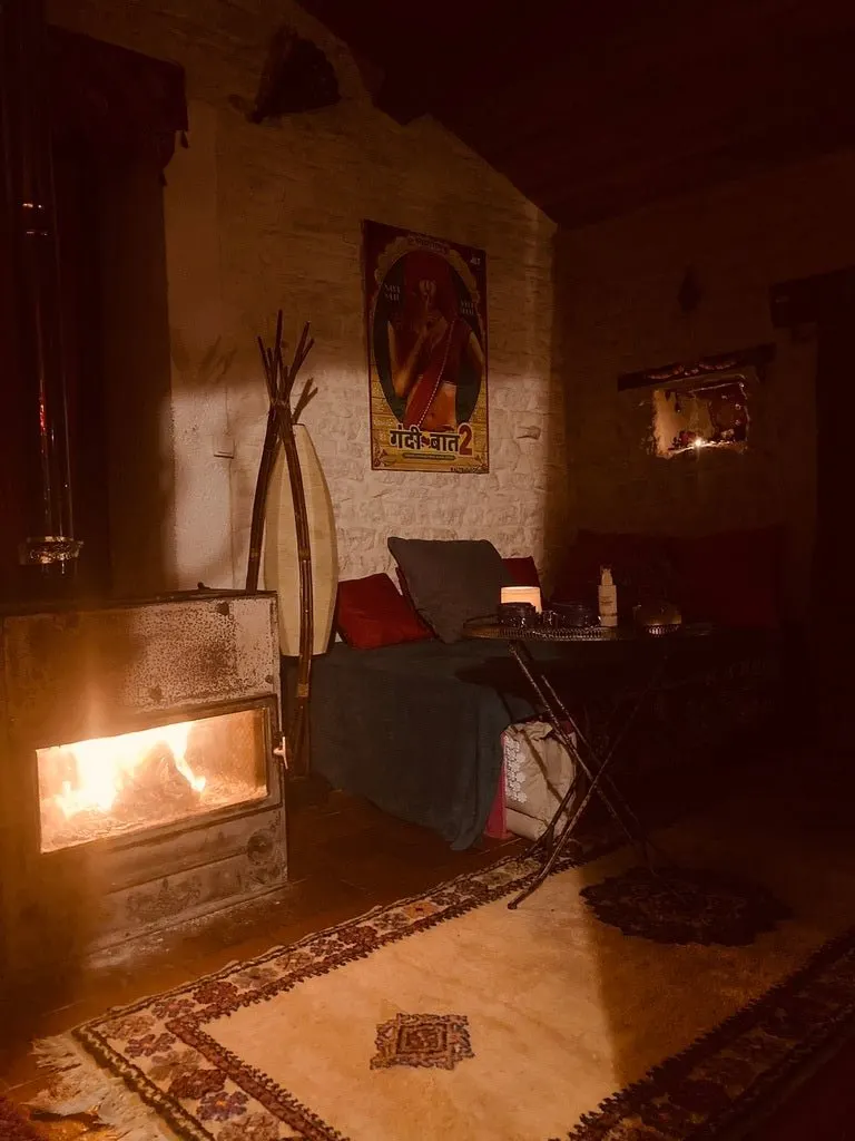 LoveRoom Adults-Only à Maillezais — chambre coquine et hammam privatif en option à Maillezais