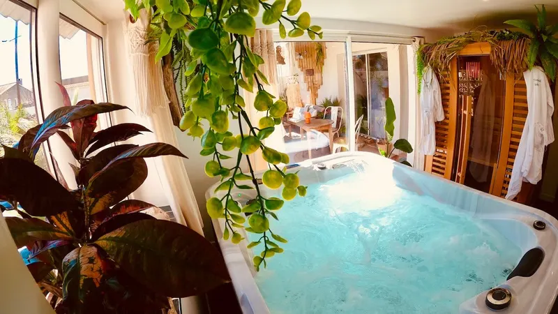 Tropical Lodge SPA Narbonne à Narbonne
