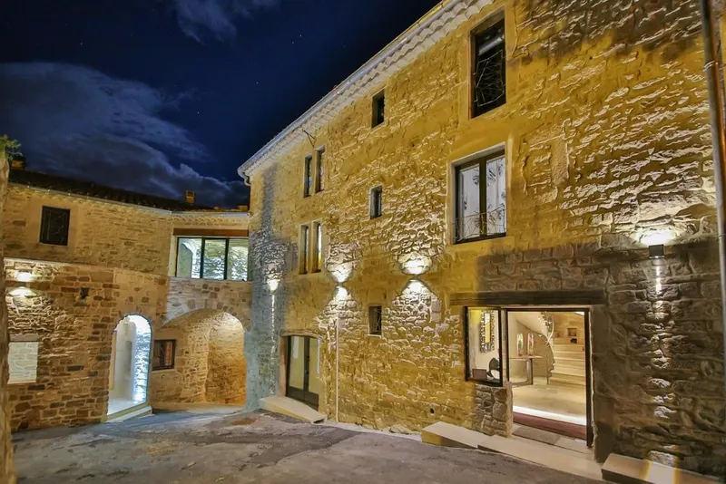 La Maison du Passage - COMME UN PARADIS PERDU à Martignargues