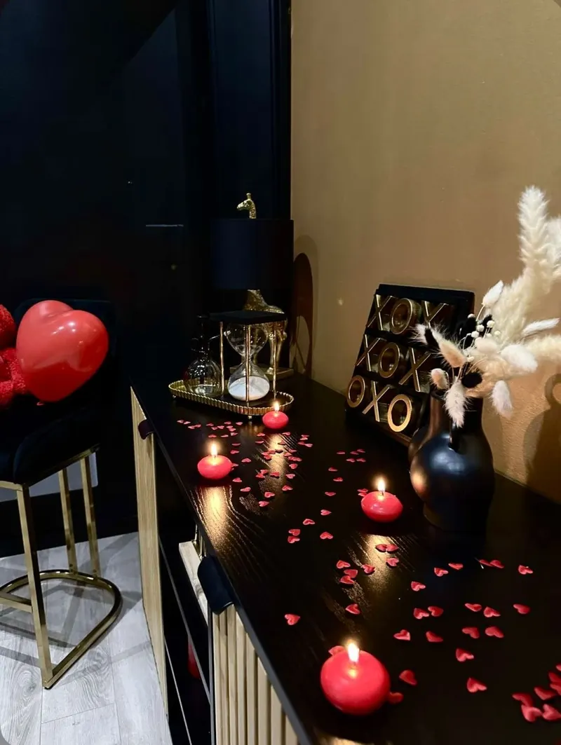 Chambre Amour by Villa Queen à Marseille