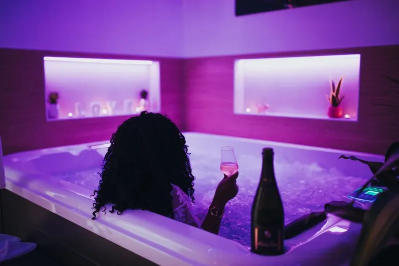 Le Desirella - Suite romantique avec Spa à Camors