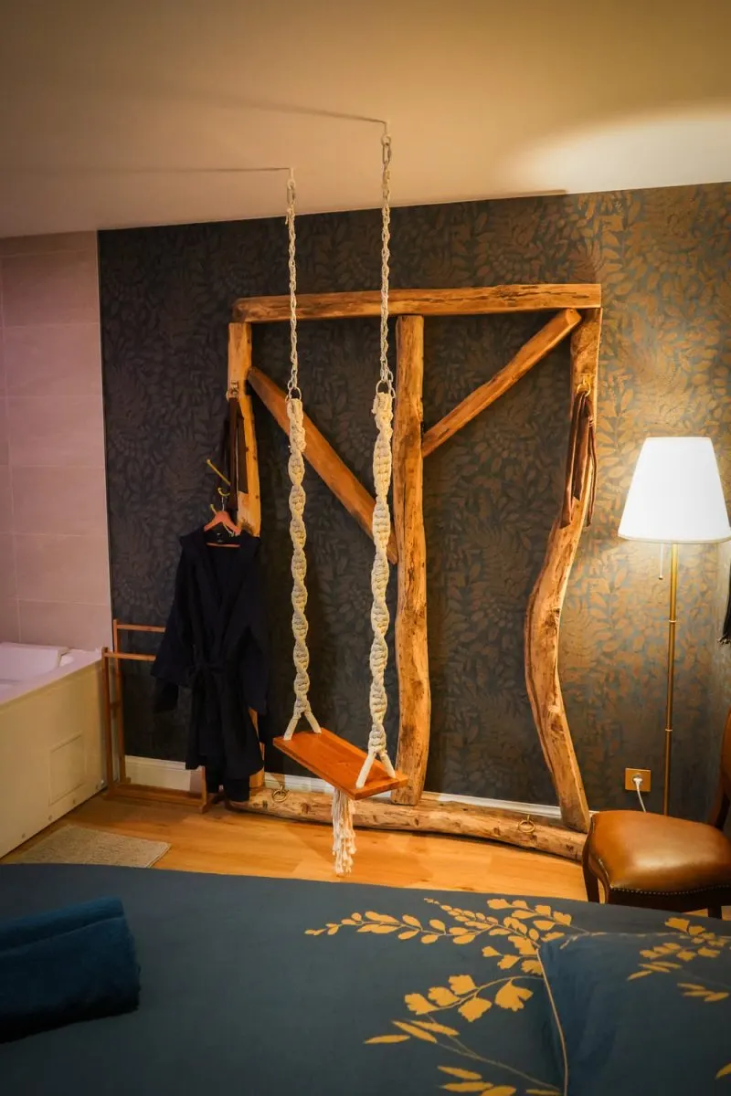 Plaisir Secret à Limoges — Love room privative pour deux à quatre personnes à Limoges