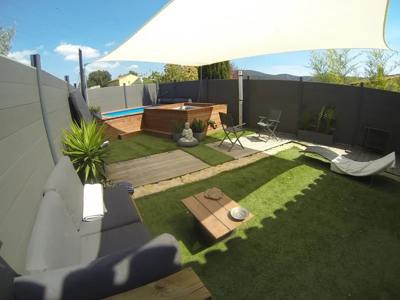 Seuls et Zen – Paradis pour Deux à Cuges-les-Pins — 35 m² avec spa, piscine et sauna privés à Cuges-les-Pins