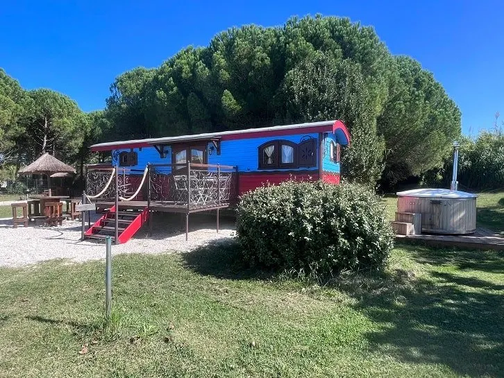 Roulotte Calendal — Mas du Pont Rouge à Saint-Gilles