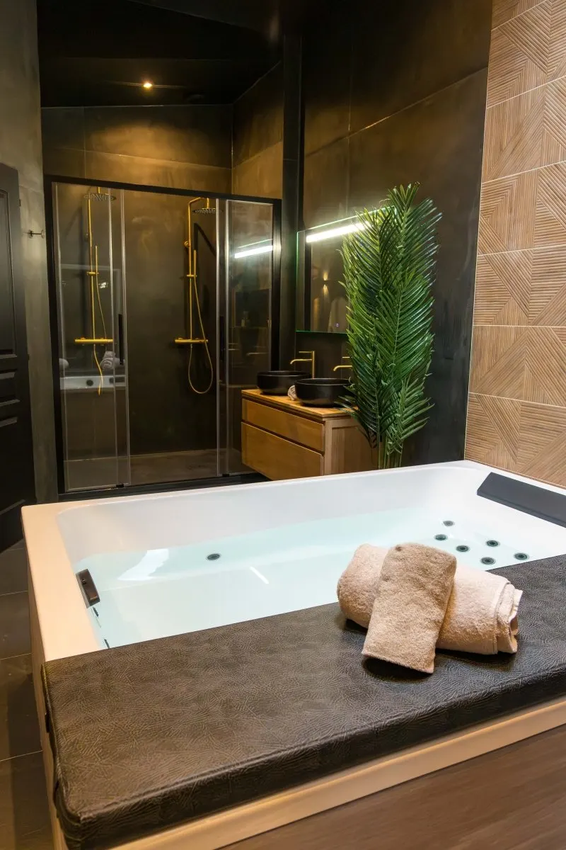 L’Inattendu au Havre — jacuzzi, sauna, hammam et pièce secrète près de la mer à Le Havre