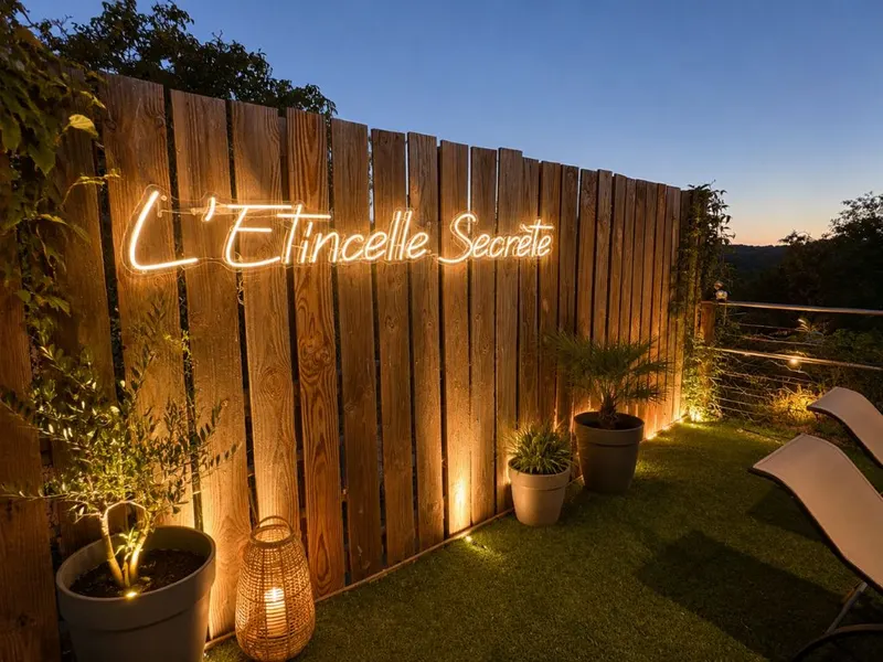 L’Étincelle Secrète au Ségur — maison de 80 m² avec jacuzzi, hammam et pièce secrète à Le Ségur