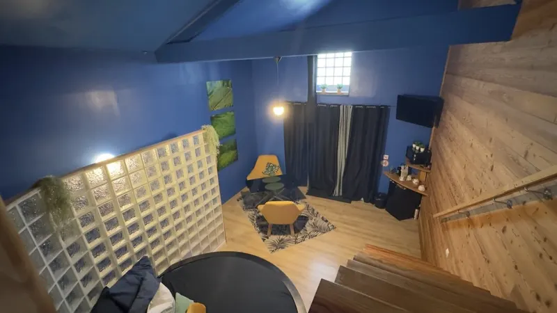 Chambre Azzuro à Saint-Martial-sur-Né