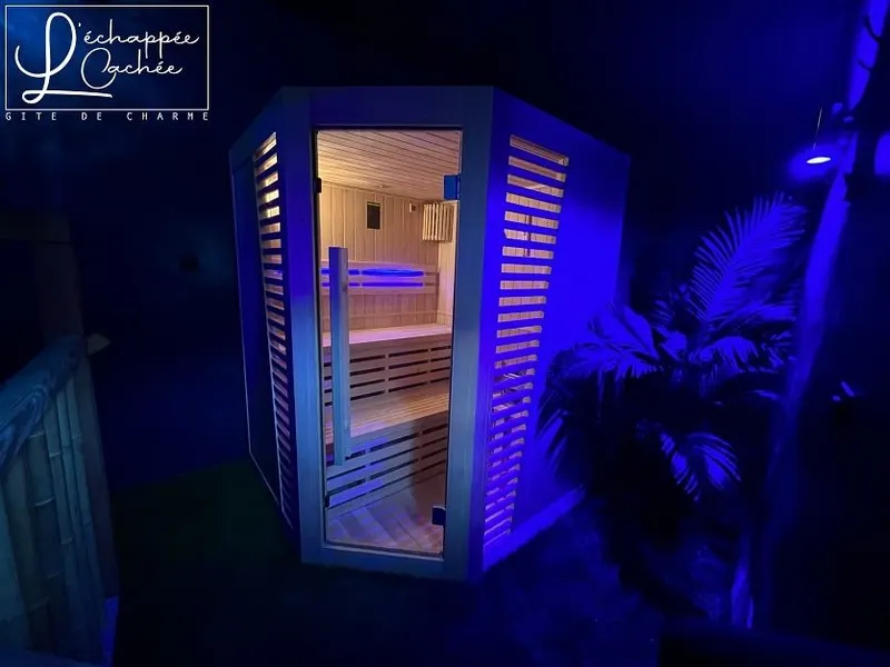 L’Échappée Cachée à Saint-Étienne-de-Fontbellon — spa, sauna et maison de 110 m² à Saint-Étienne-de-Fontbellon