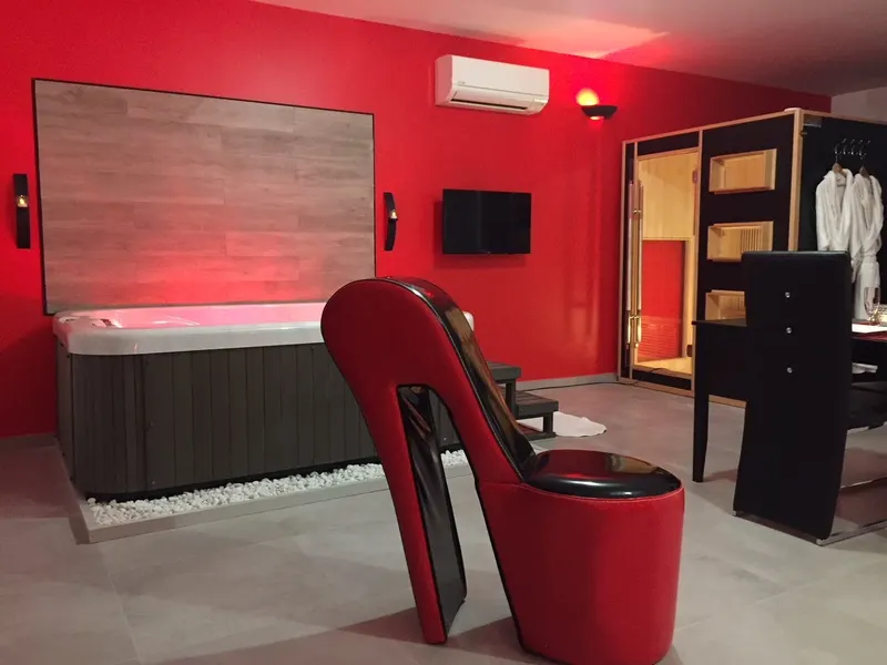 L'INSTANT ROMANTIQUE - La suite Végas à Comps