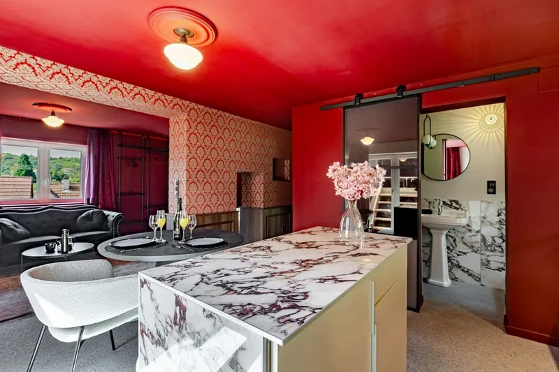 Love Room Alsace - La Courtisane à Niederbronn-les-Bains