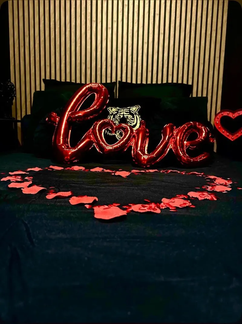 Chambre Amour by Villa Queen à Marseille