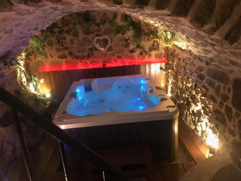 Chez Marinou - Suite de charme, aux caractères authentique ardéchois à Chirols