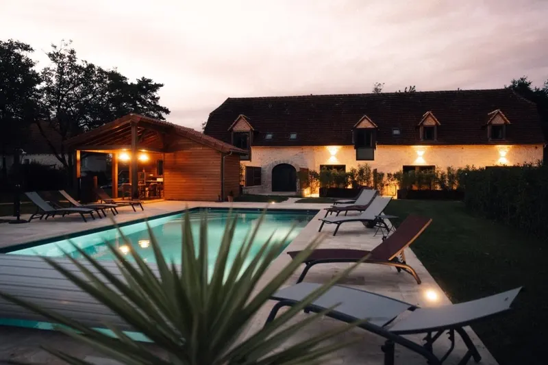 Le Joely à Saint-Sozy — gîte 4 étoiles de 40 m² avec piscine et spa sur réservation à Saint-Sozy