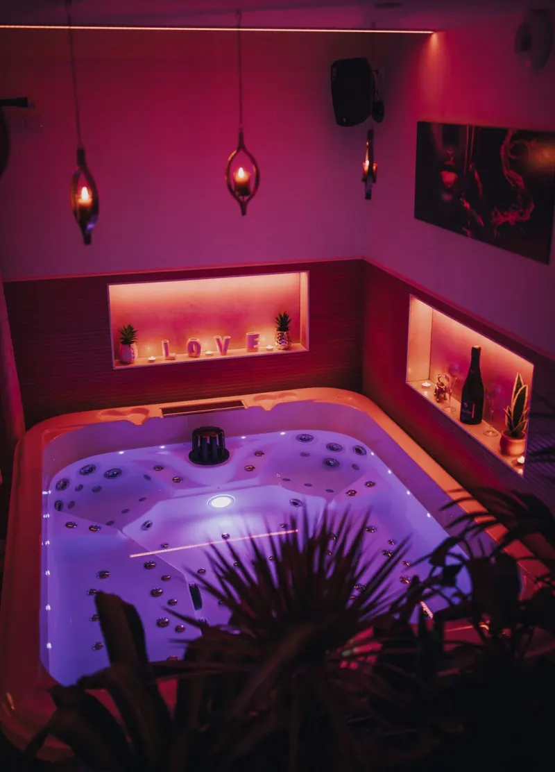 Le Desirella - Suite romantique avec Spa à Camors