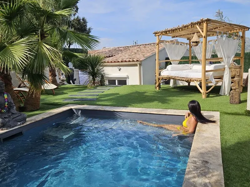 Ô Balinais à Marseille — mini-villa avec jacuzzi, piscine privée et jardin de 300 m² à Marseille